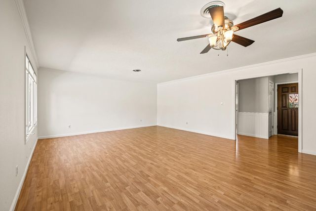 1213 Kimberly Dr, Yuba City, CA 95993