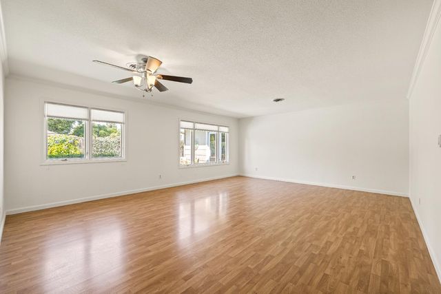 1213 Kimberly Dr, Yuba City, CA 95993