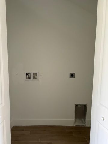 500 Sunset Road N, Rotonda West, FL 33947