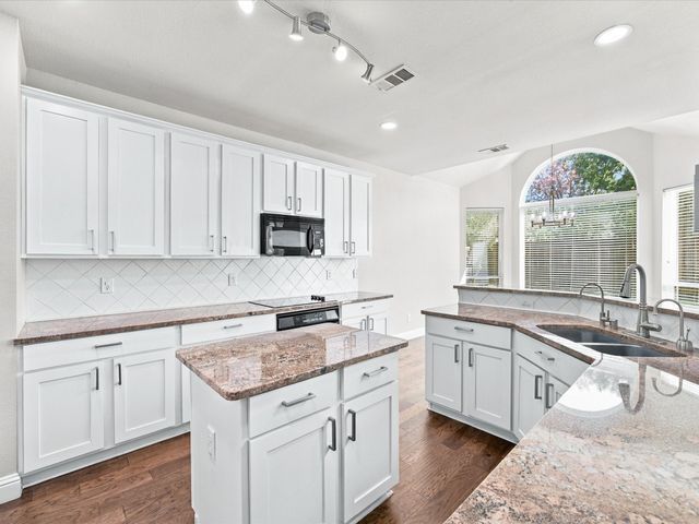 6000 Briaridge Lane, Flower Mound, TX 75028