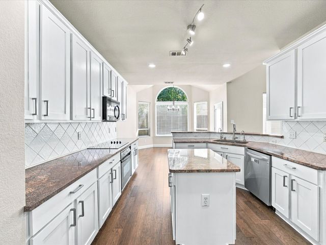 6000 Briaridge Lane, Flower Mound, TX 75028