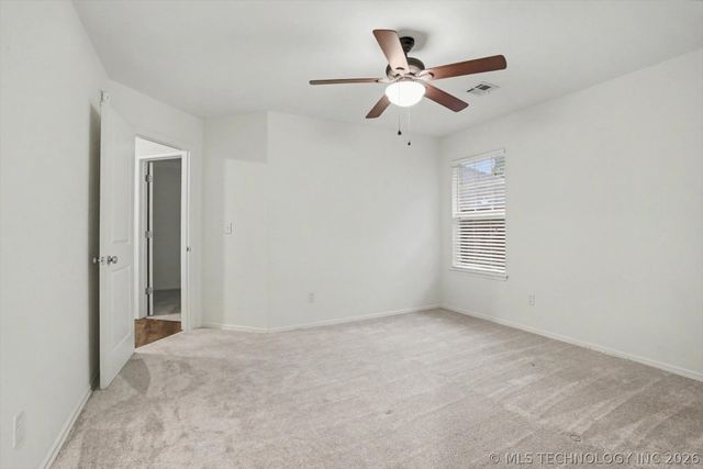 2111 W E Court, Jenks, OK 74037