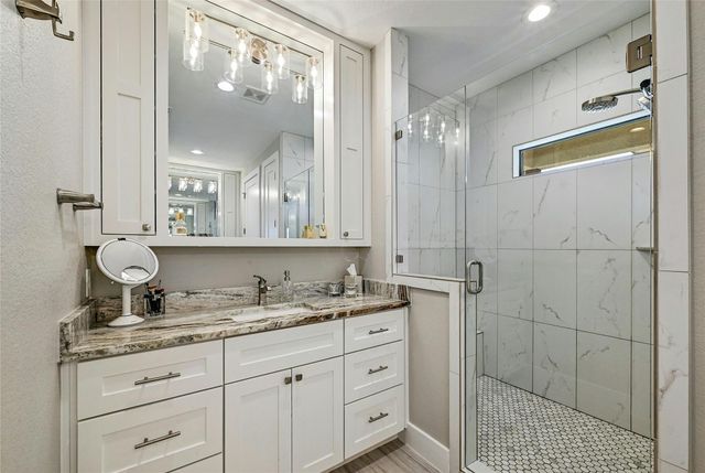 341 Sun Ray, Horseshoe Bay, TX 78657