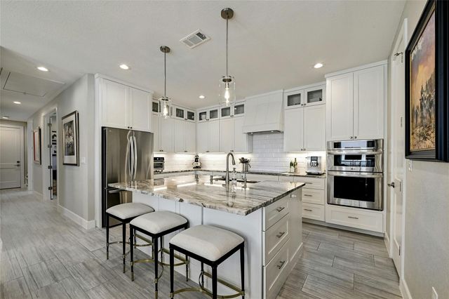 341 Sun Ray, Horseshoe Bay, TX 78657