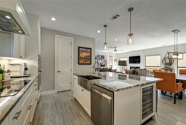 341 Sun Ray, Horseshoe Bay, TX 78657