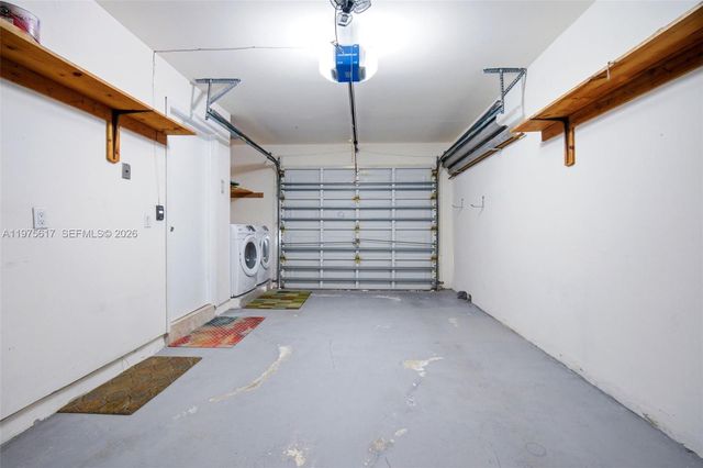 561 SW 87th Ct, Miami, FL 33174