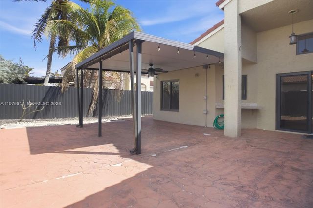 561 SW 87th Ct, Miami, FL 33174