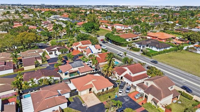 561 SW 87th Ct, Miami, FL 33174