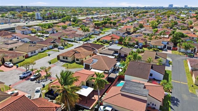 561 SW 87th Ct, Miami, FL 33174