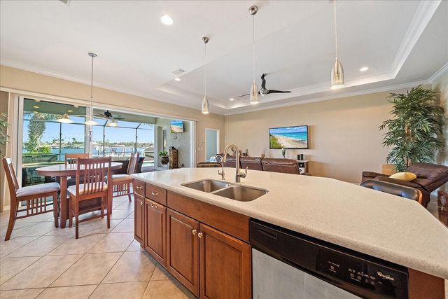 5040 LAKE OVERLOOK AVENUE, Bradenton, FL 34208