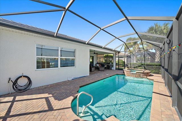 5040 LAKE OVERLOOK AVENUE, Bradenton, FL 34208