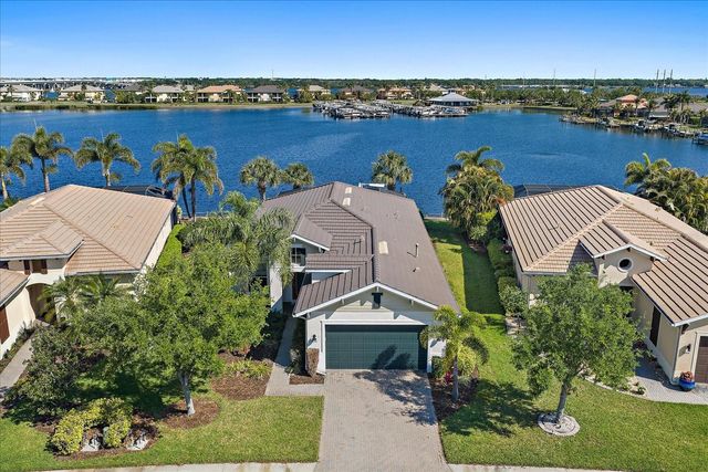 5040 LAKE OVERLOOK AVENUE, Bradenton, FL 34208