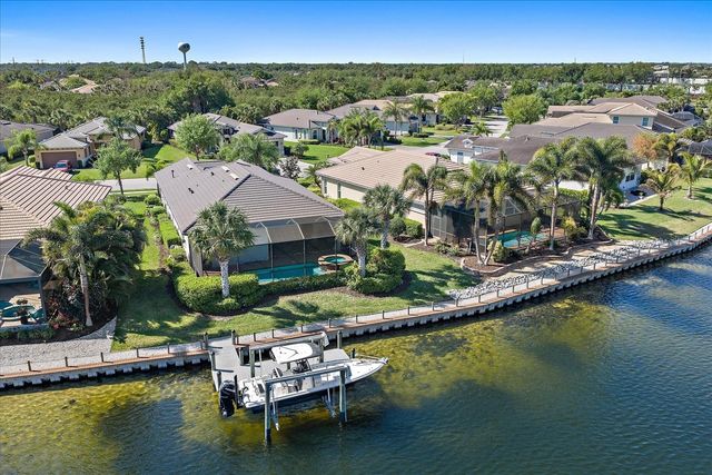 5040 LAKE OVERLOOK AVENUE, Bradenton, FL 34208