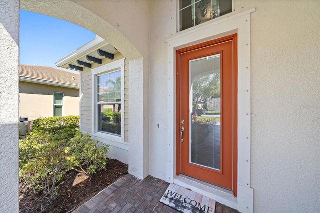 5040 LAKE OVERLOOK AVENUE, Bradenton, FL 34208