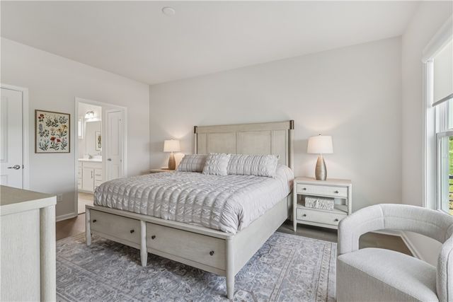 332 Red Bud Ln, South Strabane, PA 15301