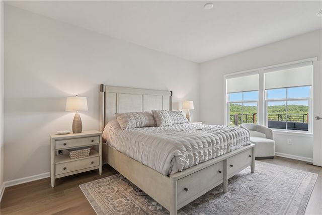 332 Red Bud Ln, South Strabane, PA 15301