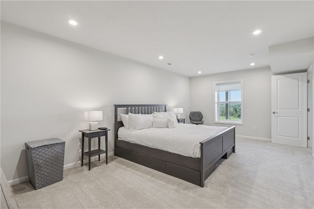 332 Red Bud Ln, South Strabane, PA 15301