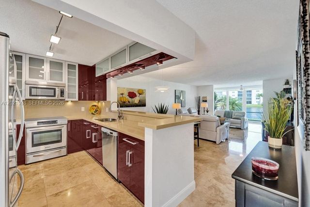 1025 SE 3rd Ave 108, Dania Beach, FL 33004