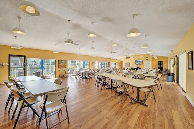 1025 SE 3rd Ave 108, Dania Beach, FL 33004