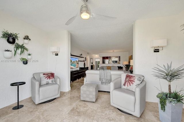 1025 SE 3rd Ave 108, Dania Beach, FL 33004