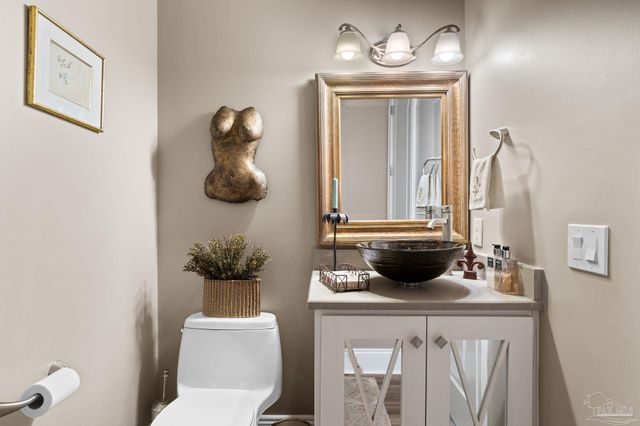 1639 Llani Ln, Gulf Breeze, FL 32563