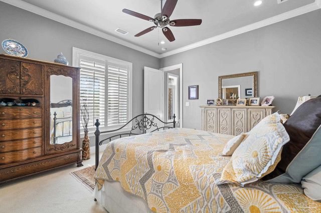 1639 Llani Ln, Gulf Breeze, FL 32563