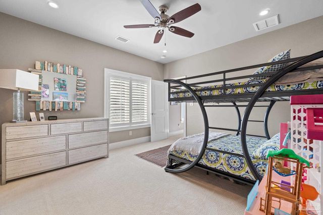 1639 Llani Ln, Gulf Breeze, FL 32563