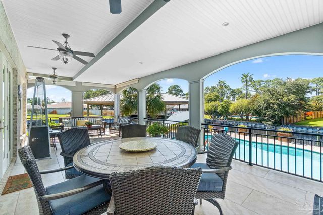 1639 Llani Ln, Gulf Breeze, FL 32563