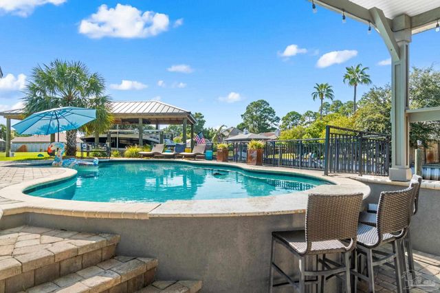 1639 Llani Ln, Gulf Breeze, FL 32563