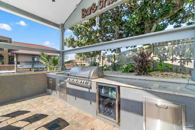 1639 Llani Ln, Gulf Breeze, FL 32563