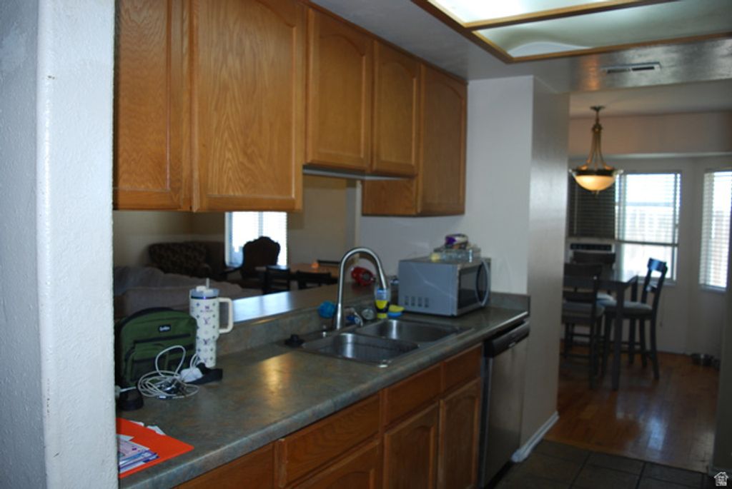 1349 N SIR PHILIP DR, Salt Lake City, UT 84116 — photo 4