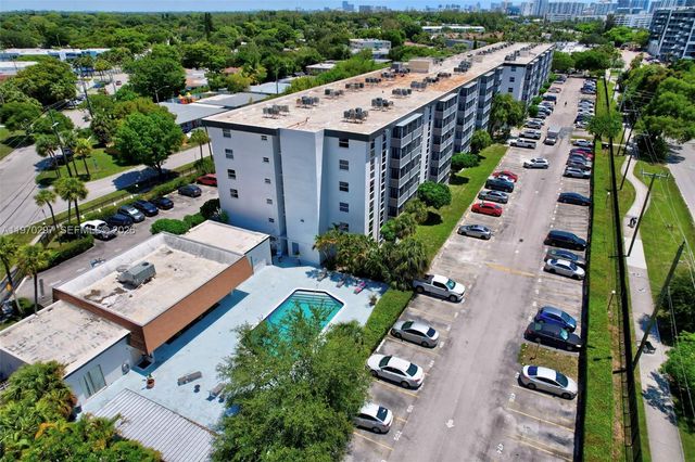 16851 NE 23 Avenue 611, North Miami Beach, FL 33160