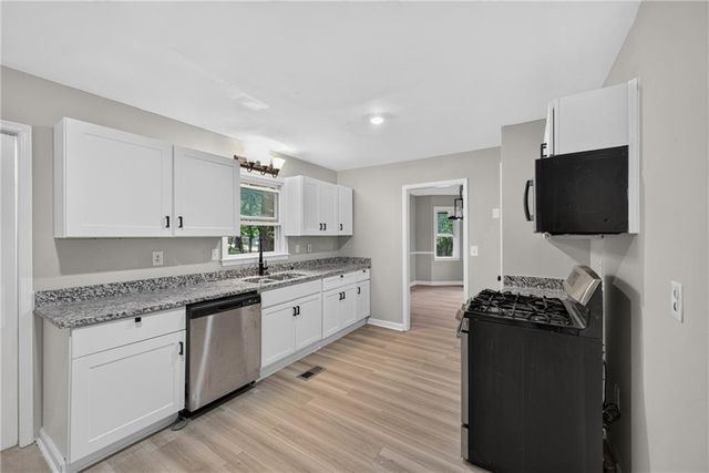 6854 Alexander Parkway, Douglasville, GA 30135