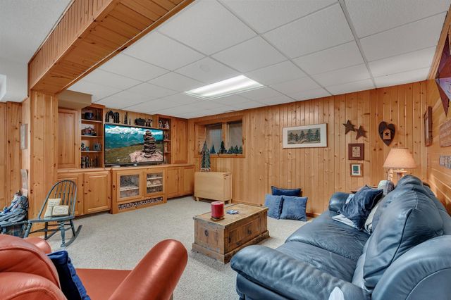 2917 Vonderheide Drive SW, Alexandria, MN 56308