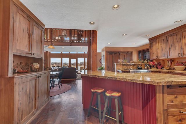 2917 Vonderheide Drive SW, Alexandria, MN 56308