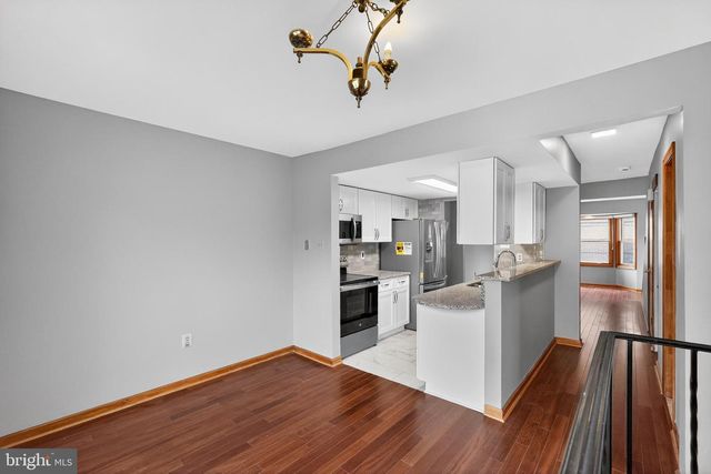 2111 N 18TH ST, Philadelphia, PA 19121