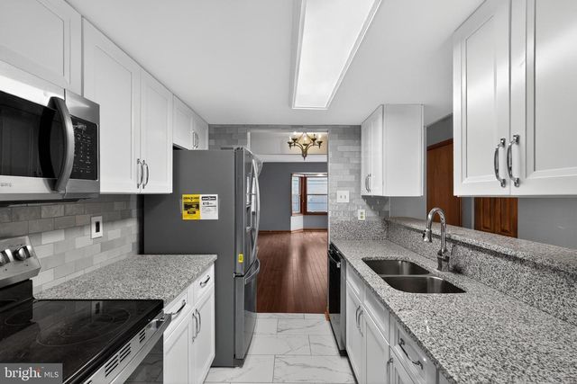 2111 N 18TH ST, Philadelphia, PA 19121