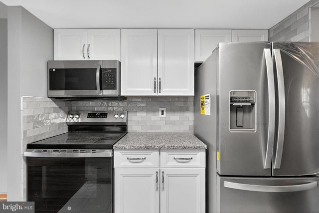 2111 N 18TH ST, Philadelphia, PA 19121