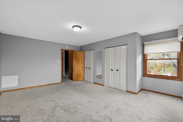 2111 N 18TH ST, Philadelphia, PA 19121