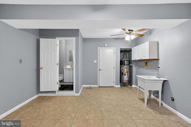 2111 N 18TH ST, Philadelphia, PA 19121