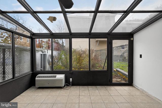 2111 N 18TH ST, Philadelphia, PA 19121