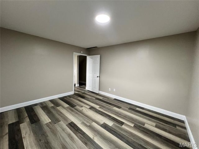 158 Universal Drive, St Peters, MO 63376
