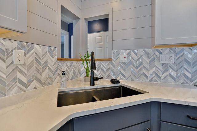 1616 CLEVELAND AVENUE, Wausau, WI 54401