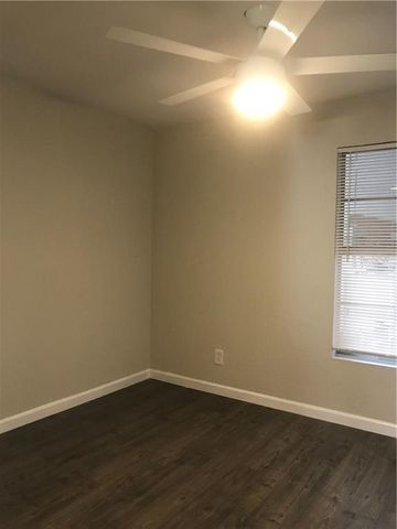 1119 Spur ST A, Austin, TX 78721