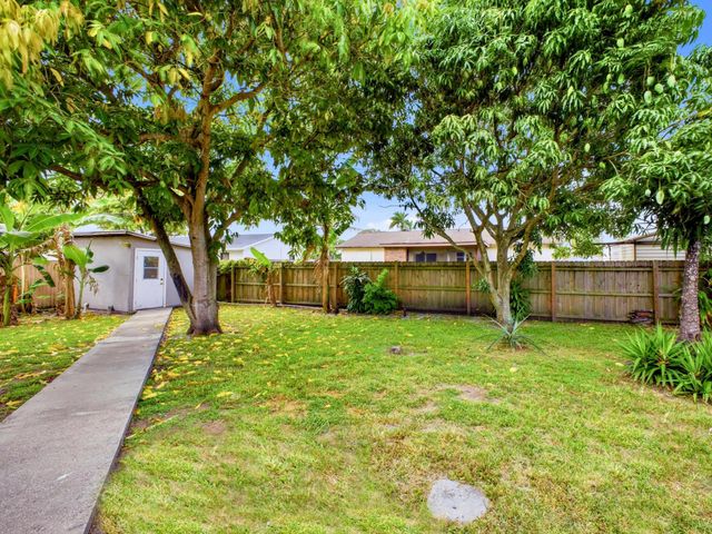 3561 Oberon Avenue, Boynton Beach, FL 33436