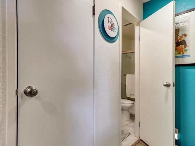 470 N Villa Court 208, Palm Springs, CA 92262