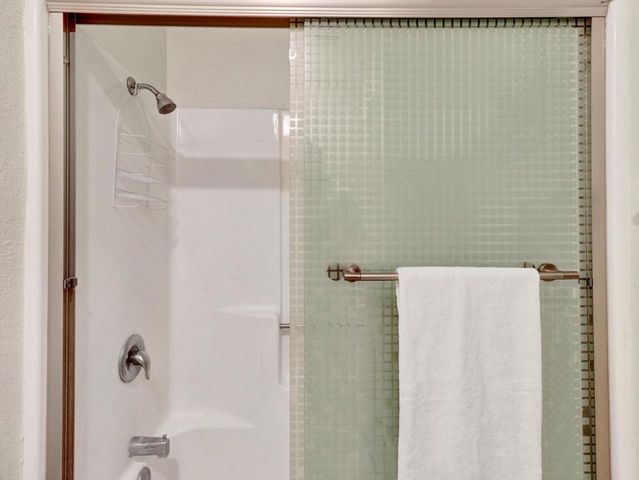 470 N Villa Court 208, Palm Springs, CA 92262