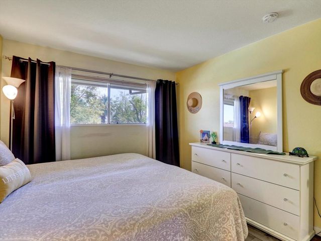 470 N Villa Court 208, Palm Springs, CA 92262