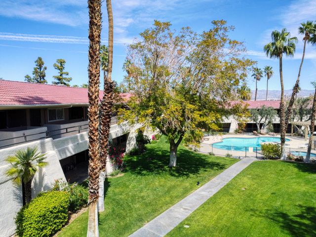 470 N Villa Court 208, Palm Springs, CA 92262