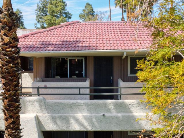 470 N Villa Court 208, Palm Springs, CA 92262